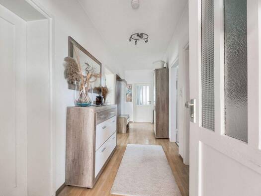 Haus zum Kauf 498.000 € 9 Zimmer 260 m² 757 m² Grundstück frei ab sofort Forchheim Forchheim 91301