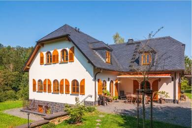 Einfamilienhaus zum Kauf 7 Zimmer 250 m² 34.052 m² Grundstück Kleinolbersdorf-Altenhain Chemnitz 09128