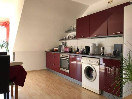 Wohnung zur Miete 580 € 3 Zimmer 83,6 m² frei ab sofort Schwarzwasserweg 40 Suhl 98527