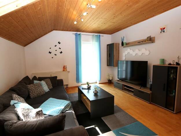 Wohnung zur Miete 810 € 4 Zimmer 90,6 m² Dachgeschoss, 2. Geschoss frei ab 01.09.2025 Frontenhausen Frontenhausen 84160