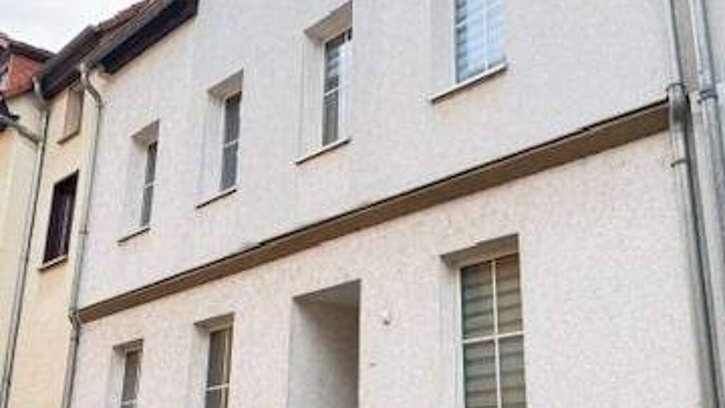 Mehrfamilienhaus zum Kauf als Kapitalanlage geeignet 105.000 € 8 Zimmer 195 m² 170 m² Grundstück Wiesenstr. Schmölln 04626