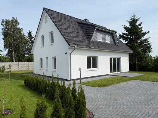 Einfamilienhaus zum Kauf - Erstbezug 460.000 € 5 Zimmer 153,3 m² 533 m² Grundstück frei ab 01.10.2026 Mönchhagen Mönchhagen 18182