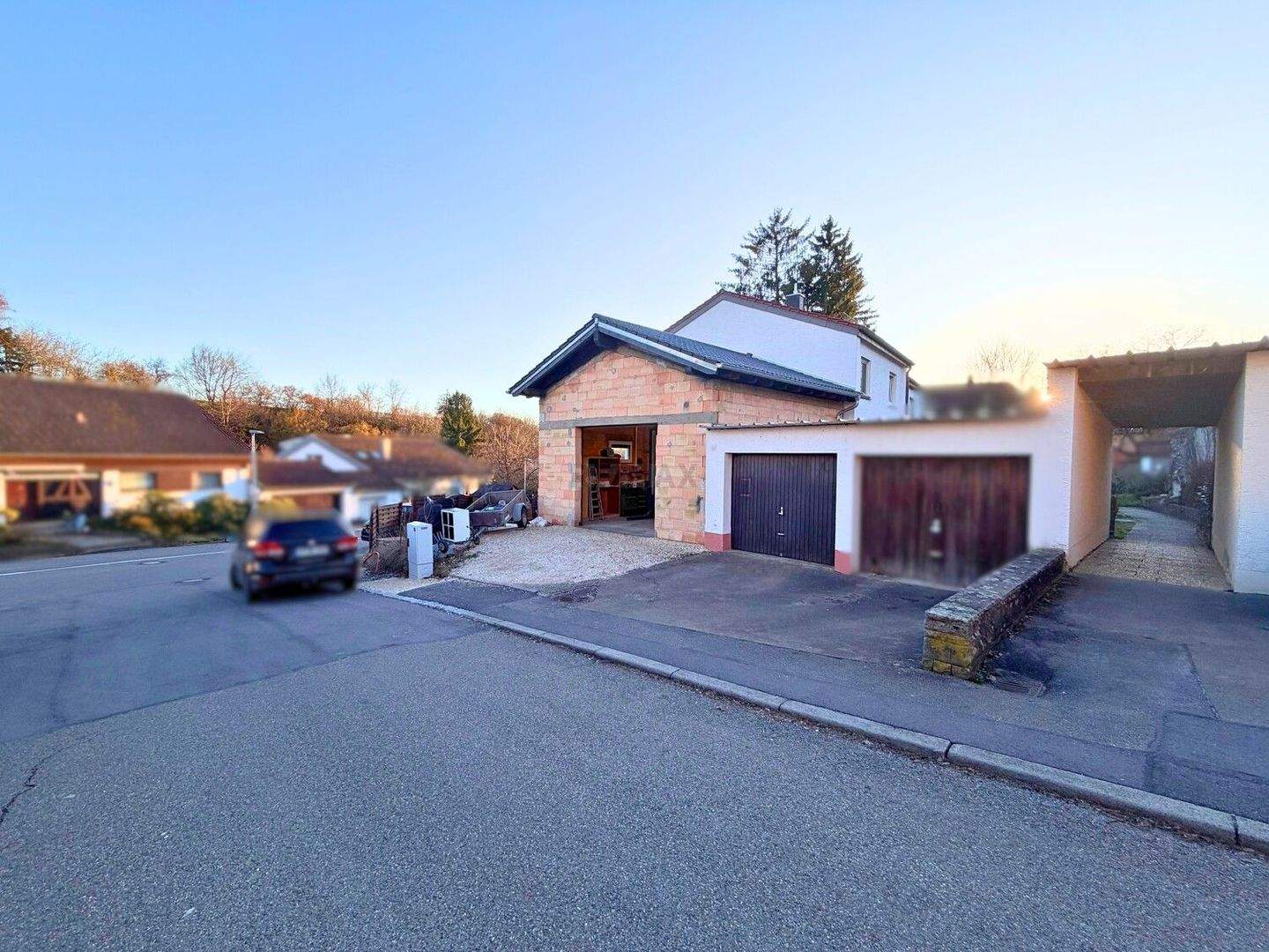 Immobilie in Wangen - Viel Platz für Familie und Hobby! Reiheneckhaus in Wangen mit Werkstatt-Anbau und Garten ! - Bild 1