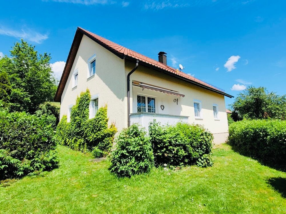 Einfamilienhaus zum Kauf 269.000 € 6 Zimmer 149 m²<br/>Wohnfläche 830 m²<br/>Grundstück Obermiethnach Obermiethnach Kirchroth 94356