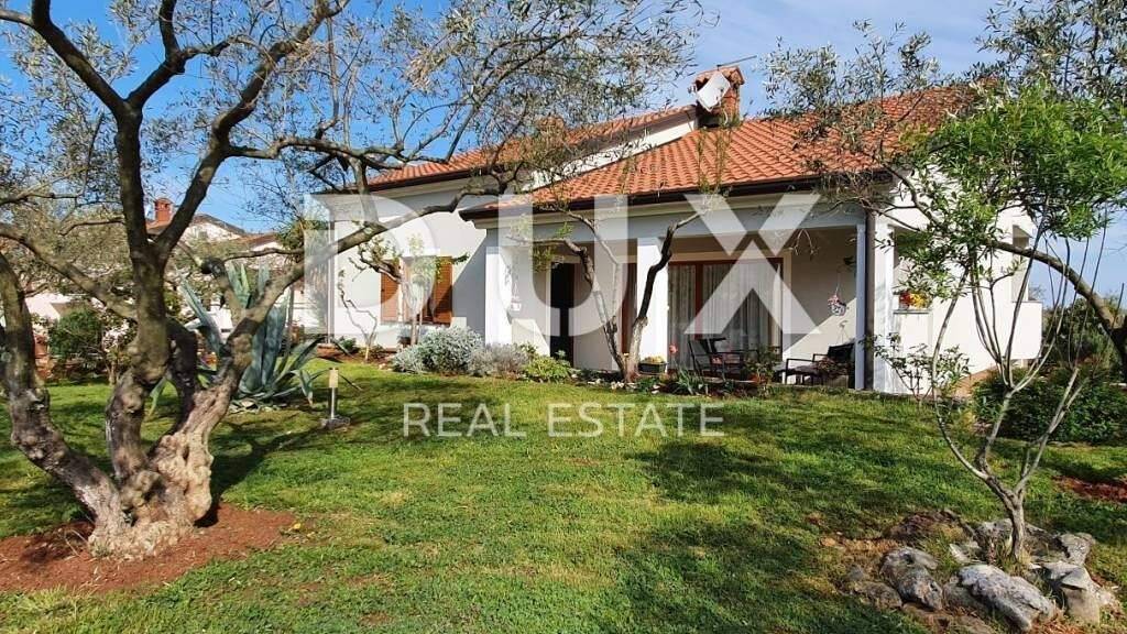 Haus zum Kauf 9 Zimmer 258 m² Lovrecica, Petrovija, Materada