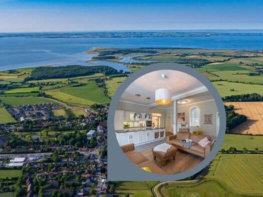 Haus zum Kauf 7 Zimmer 316,5 m² 668 m² Grundstück Gelting 24395