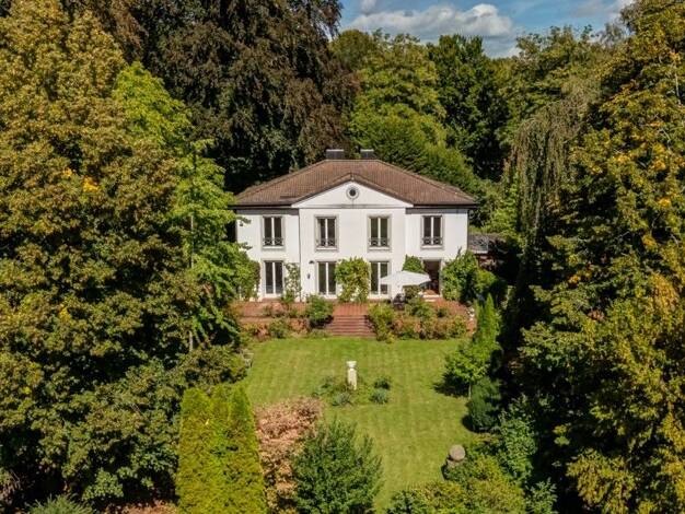 Villa zum Kauf 2.490.000 € 11 Zimmer 340 m² 2.542 m² Grundstück Irschenhausen Icking 82057