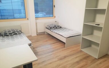 WG-Zimmer zur Miete Wohnen auf Zeit 580 € 17 m² frei ab 31.12.2025 Hedelfingerstr. 0 Wangen Stuttgart Hedelfingen 70327