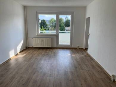 Wohnung zur Miete nur mit Wohnberechtigungsschein 242 € 1 Zimmer 36 m² 1. Geschoss frei ab 01.09.2025 Hermann-Duncker-Straße 3 Oschersleben Oschersleben 39387