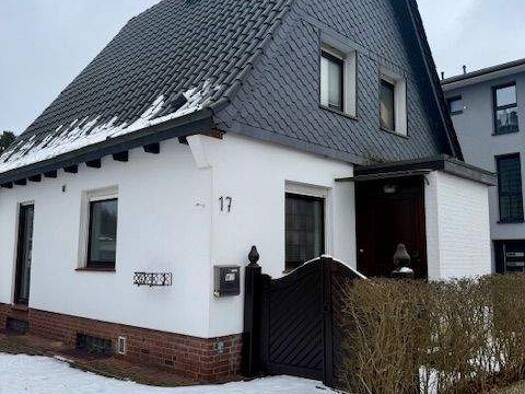 Einfamilienhaus zur Miete 1.800 € 4 Zimmer 150 m² 300 m² Grundstück frei ab sofort Altonaer Chaussee 17 Schenefeld 22869