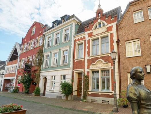Reihenmittelhaus zum Kauf 398.000 € 7 Zimmer 185 m² 242 m² Grundstück Xanten Xanten 46509