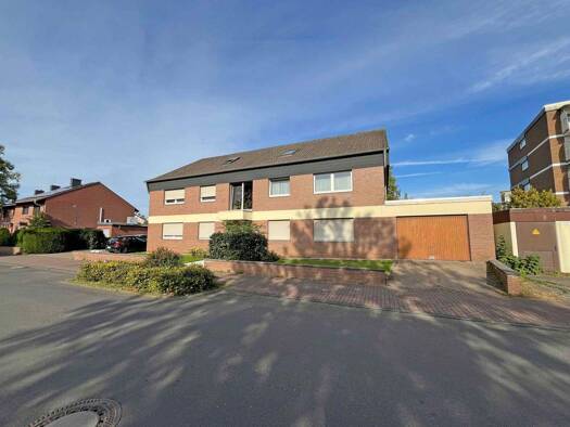 Mehrfamilienhaus zum Kauf als Kapitalanlage geeignet 999.000 € 19 Zimmer 509 m² 1.054 m² Grundstück Bergheim 50126