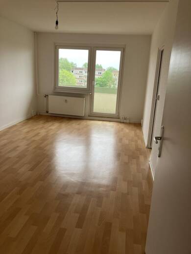 Wohnung zur Miete 300 € 2 Zimmer 56,6 m² 4. Geschoss frei ab 01.10.2025 Gertraudenstraße 36 Hohenstücken Brandenburg 14772