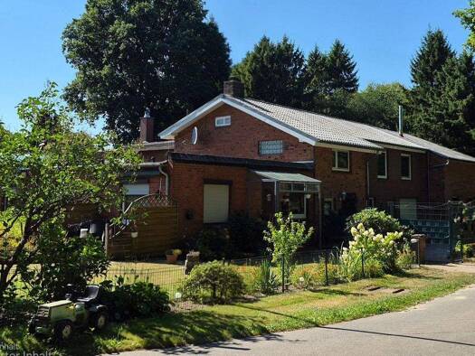 Bauernhaus zum Kauf 298.000 € 12 Zimmer 309 m² 2.885 m² Grundstück Am Sportplatz Poyenberg 25581