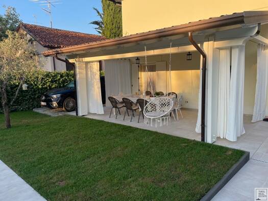 Haus zum Kauf 1.150.000 € 5 Zimmer 130 m² 450 m² Grundstück Sirmione 25019