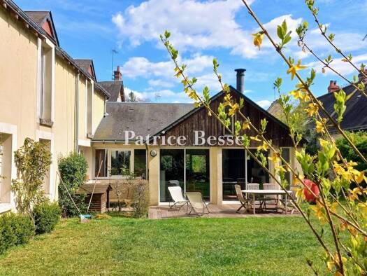 Einfamilienhaus zum Kauf 550.000 € 7 Zimmer 264 m² 1.840 m² Grundstück Centre Tours 37000