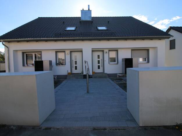 Doppelhaushälfte zum Kauf 405.000 € 5 Zimmer 130 m² 350 m² Grundstück Creußen 95473