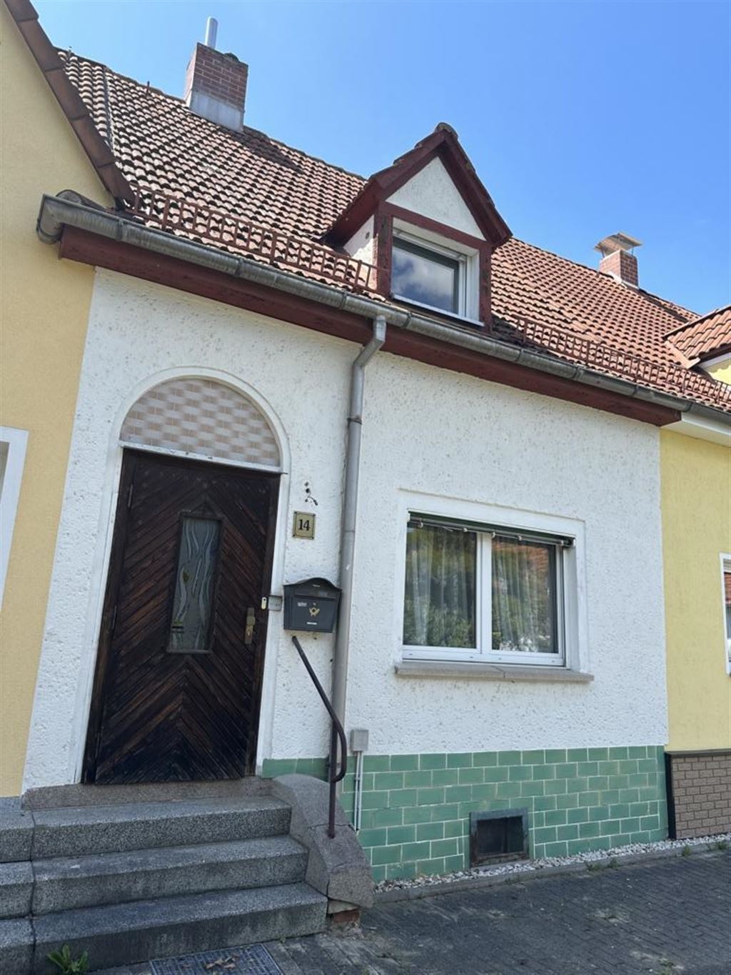 Haus zum Kauf 94.200 € 3 Zimmer 75,7 m²<br/>Wohnfläche 298 m²<br/>Grundstück Lusan - Platanenstraße Gera 07549