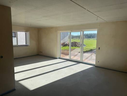 Terrassenwohnung zur Miete 1.270 € 4 Zimmer 115,5 m² Geschoss EG/2 frei ab 01.07.2026 Sondersfeld Freystadt 92342