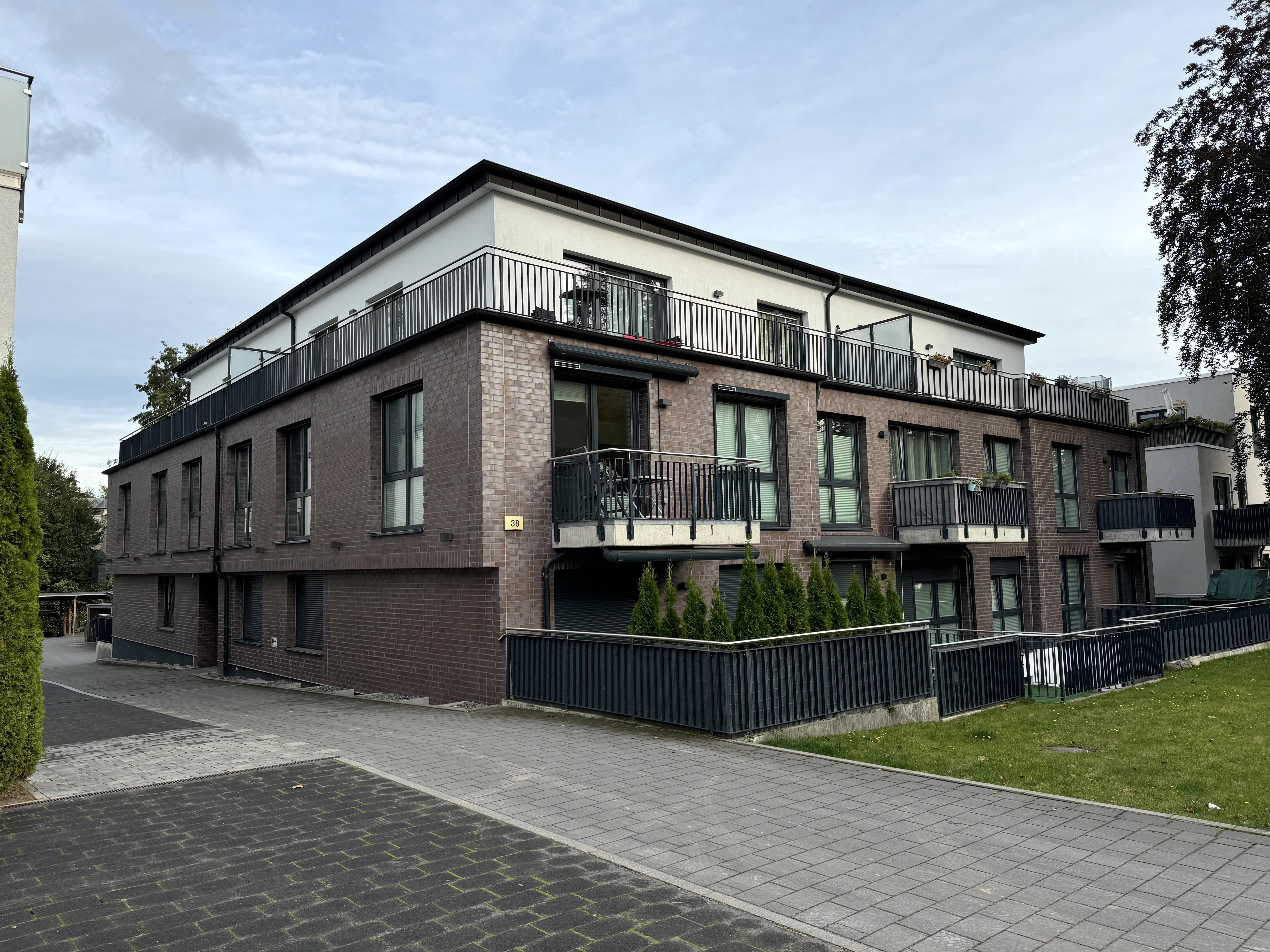 Maisonette zum Kauf 498.000 € 4 Zimmer 127 m²<br/>Wohnfläche EG<br/>Geschoss ab sofort<br/>Verfügbarkeit Rahlstedt Hamburg 22145