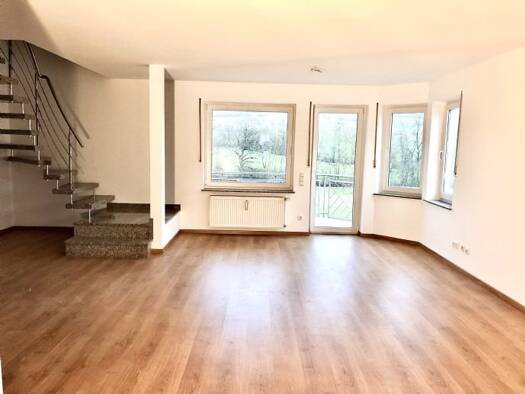 Maisonette zur Miete 1.430 € 4,5 Zimmer 148 m² Geschoss 1/3 frei ab 01.12.2025 Schulstrße 25A Trierweiler 54311