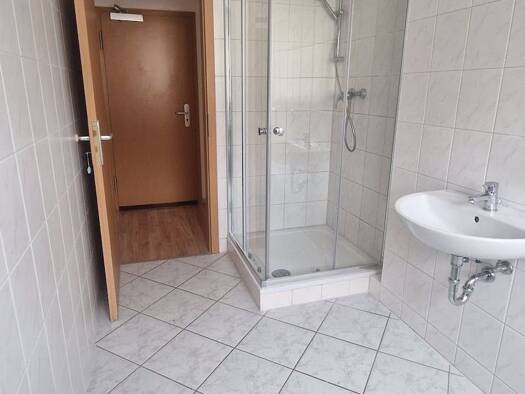 Wohnung zur Miete 405 € 2 Zimmer 62,2 m² 1. Geschoss Altener Straße 26 A West Dessau-Roßlau 06847