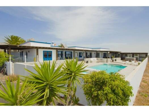 Villa zum Kauf 1.150.000 € 6 Zimmer 354 m² 3.423 m² Grundstück Tías 35510