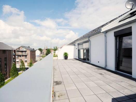 Penthouse zur Miete 1.490 € 3,5 Zimmer 137 m² Geschoss 4/5 frei ab 01.05.2026 Leer 26789