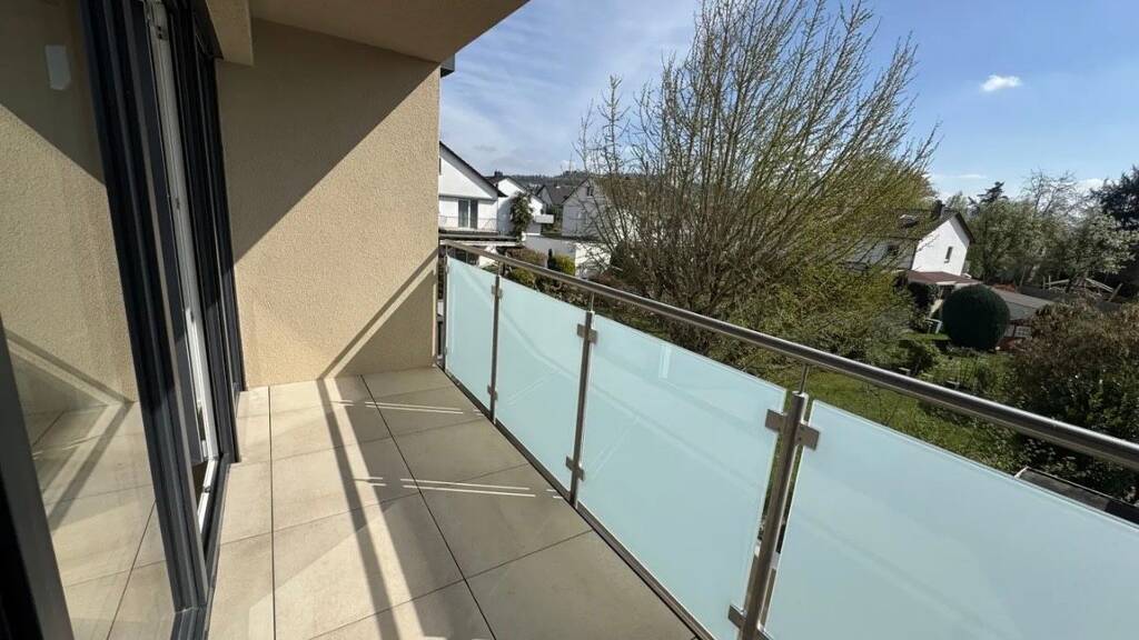 Wohnung zur Miete 1.600 € 4 Zimmer 104 m² frei ab sofort Weinheim 69469