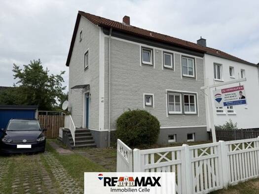Doppelhaushälfte zum Kauf 243.000 € 5 Zimmer 101 m² 517 m² Grundstück frei ab 01.01.2027 Heese Celle 29225