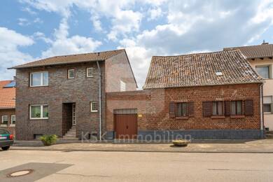 Einfamilienhaus zum Kauf 279.000 € 10 Zimmer 111 m² 881 m² Grundstück Niederembt Elsdorf 50189