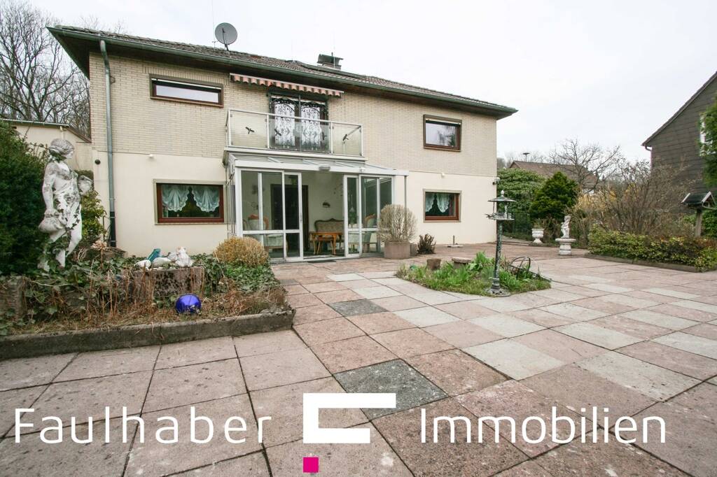 Immobilie in Witzenhausen - Ziegenhagen - Seltene Gelegenheit ! 1-FH mit überdachtem Außenpool, Wintergarten, Balkon, Terrasse - Bild 0