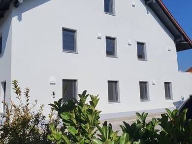 Studio zur Miete 980 € 3 Zimmer 109 m² 2. Geschoss Straßkirchen Straßkirchen 94342