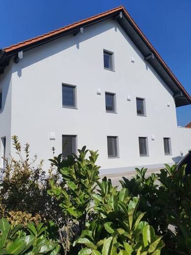 Studio zur Miete 980 € 3 Zimmer 109 m² 2. Geschoss Straßkirchen Straßkirchen 94342