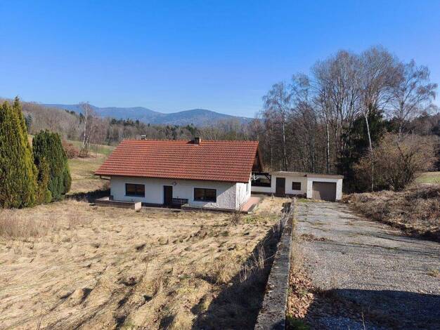 Haus zum Kauf 279.000 € 4 Zimmer 200 m² 1.270 m² Grundstück Berg Metten / Berg 94526