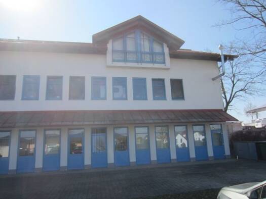 Bürofläche zur Miete 5 Zimmer 236 m² Bürofläche Gewerbestr.3 Hohenthann 84098