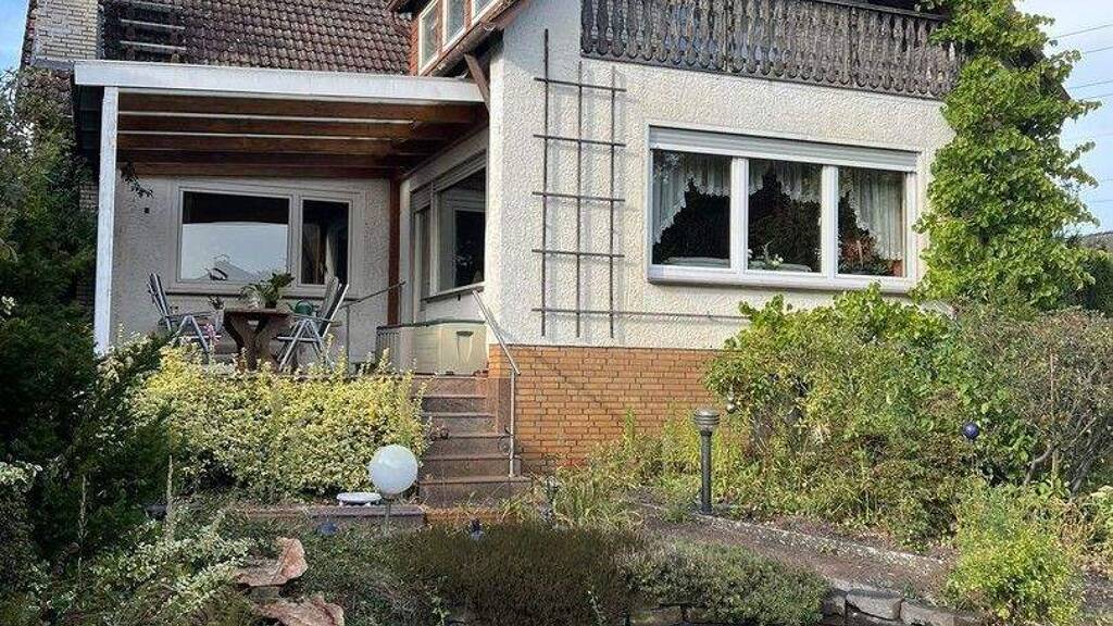 Einfamilienhaus zum Kauf provisionsfrei 255.000 € 7 Zimmer 175 m² 1.008 m² Grundstück Behrestraße 1 A Nienhorst Nienhagen 29336