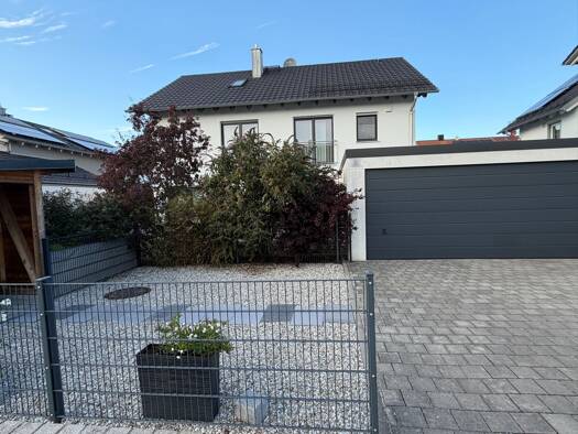 Mehrfamilienhaus zum Kauf 1.098.000 € 8 Zimmer 220 m² 490 m² Grundstück Langenpreising Langenpreising 85465
