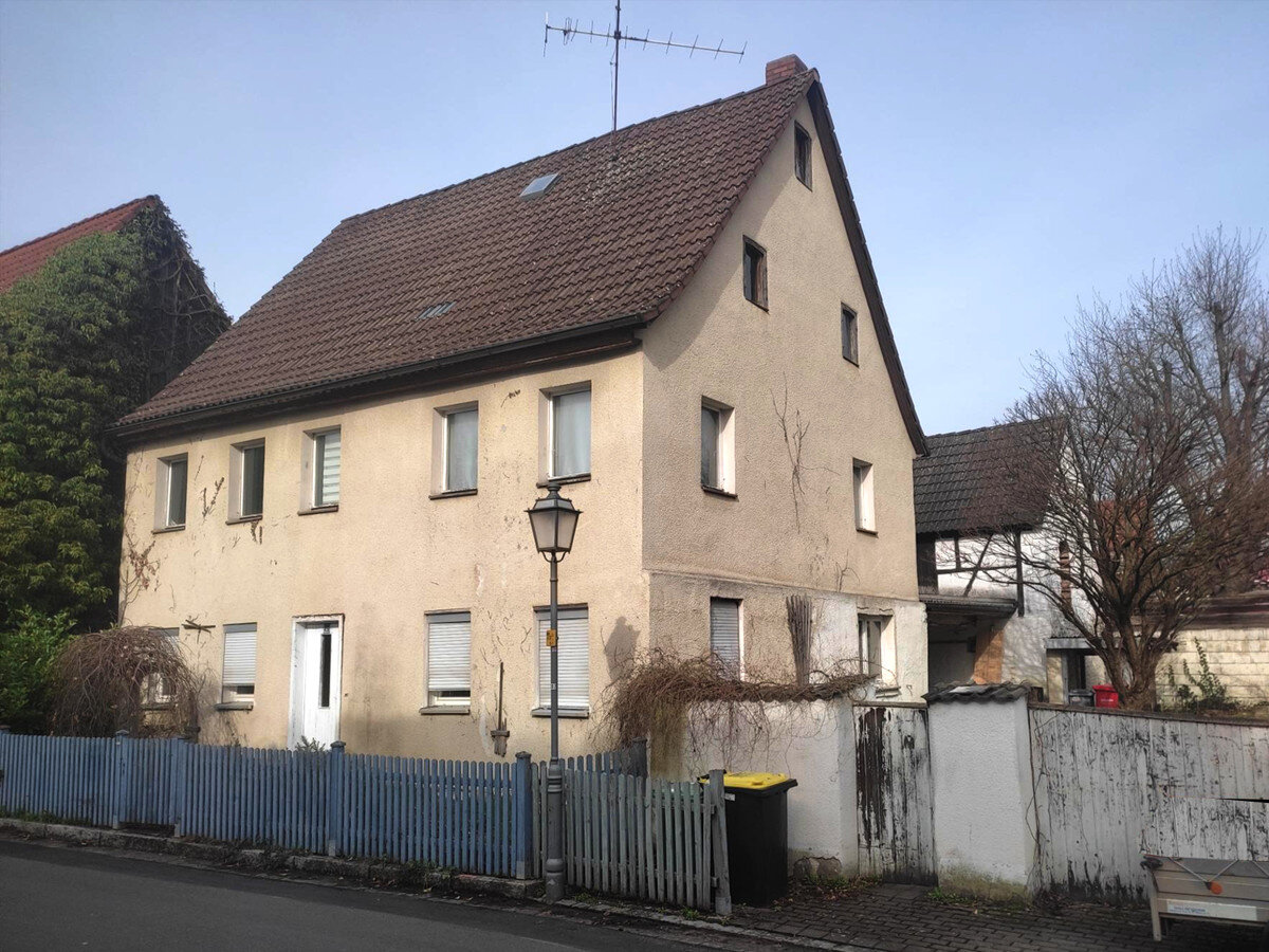 Einfamilienhaus zum Kauf 219.000 € 7 Zimmer 136 m²<br/>Wohnfläche 370 m²<br/>Grundstück Neunkirchen Neunkirchen 91077