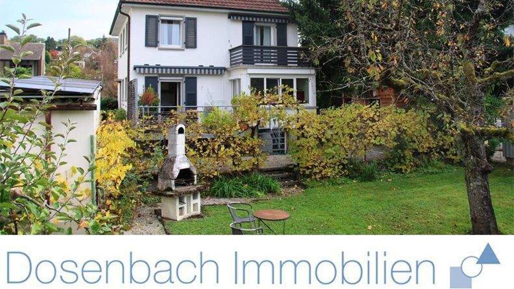 Charmantes Liebhaberobjekt - Zweifamilienhaus mit großem Garten in ruhiger Lage von Stetten