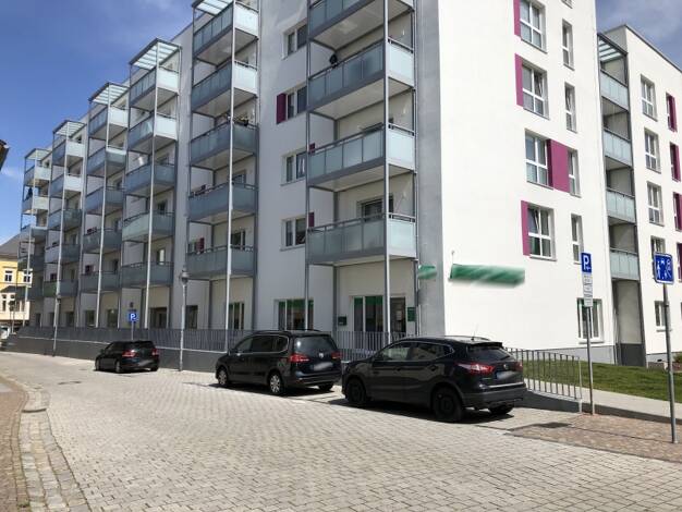 Bürofläche zur Miete - Erstbezug provisionsfrei 8 € 307 m² Bürofläche teilbar ab 186 m² Döbeln 04720