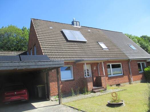 Mehrfamilienhaus zum Kauf provisionsfrei 398.000 € 9 Zimmer 200 m² 1.000 m² Grundstück frei ab 01.10.2026 Osterrönfeld 24783