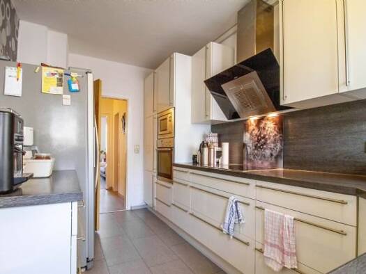 Doppelhaushälfte zur Miete 1.350 € 6 Zimmer 150 m² 465 m² Grundstück frei ab 01.11.2025 Oberdorfstraße 49 Schwenningen Villingen-Schwenningen 78054