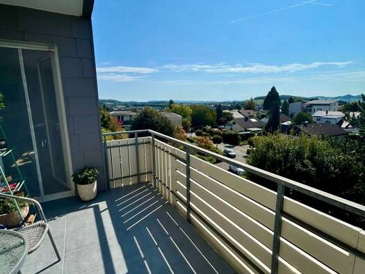 Wohnung zur Miete 1.090 € 3,5 Zimmer 102,5 m² 3. Geschoss frei ab 15.11.2025 Engen 78234