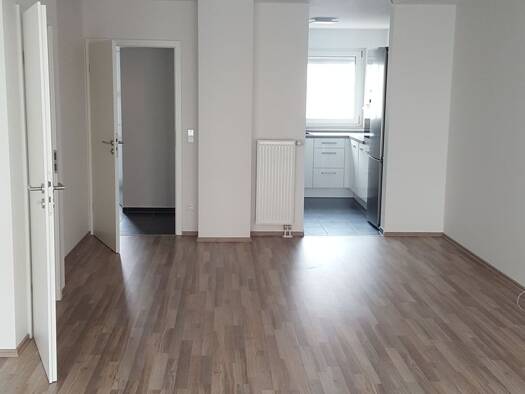 Haus zur Miete 1.350 € 5 Zimmer 137 m² frei ab sofort Adelsdorf Adelsdorf 91325