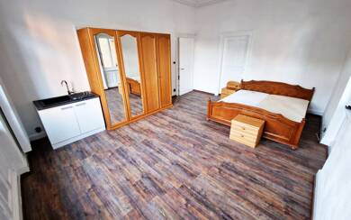 WG-Zimmer zur Miete Wohnen auf Zeit 680 € 24 m² frei ab 19.06.2025 Neckarstraße 0 Innenstadt - Ost Esslingen Zentrum 73728