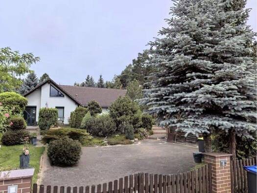 Mehrfamilienhaus zum Kauf provisionsfrei 260.000 € 4 Zimmer 147 m² 2.110 m² Grundstück Rehsprung 8 Möllensdorf Coswig 06869