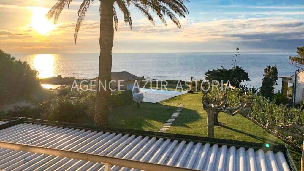 Villa zum Kauf 4.500.000 € 7 Zimmer 210 m² 1.598 m² Grundstück Les Issambres 83380