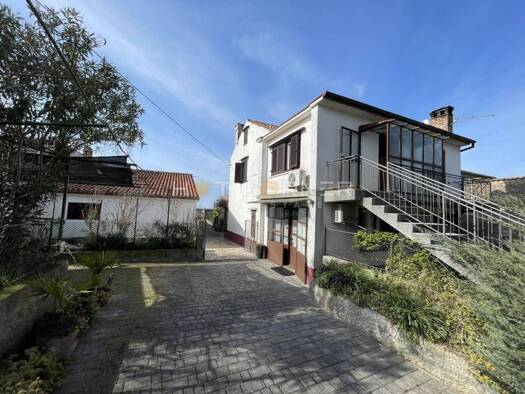 Haus zum Kauf 375.000 € 8 Zimmer 240 m² Vinkuran, Medulin Pjescana Uvala, Vinkuran