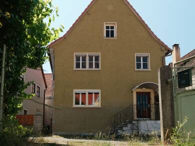Einfamilienhaus zum Kauf 120.000 € 6 Zimmer 130 m² 131 m² Grundstück frei ab sofort Mainbernheim 97350